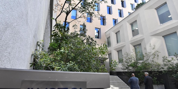 EssilorLuxottica acquisisce una quota della thailandese Top Charoen