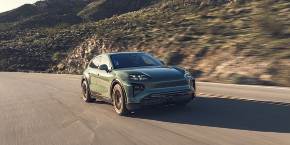 Porsche Cayenne stile e potenza green