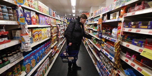 Confcooperative: 'spesa di Pasqua sale a 1,7 miliardi, l'inflazione svuota carrelli'