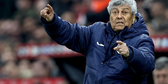 Nuovo malore per Lucescu, ex ct della Romania resta in ospedale