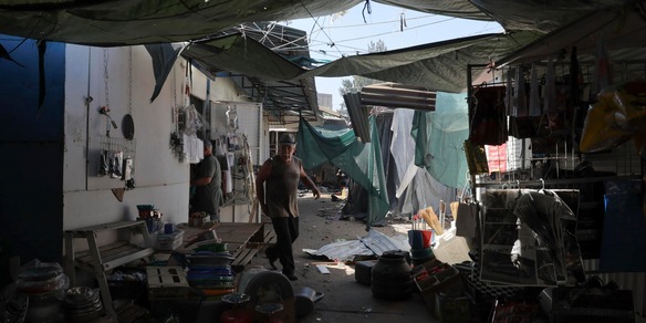 Kiev, 'raid russo su un mercato a Nikopol, 5 morti e 19 feriti'