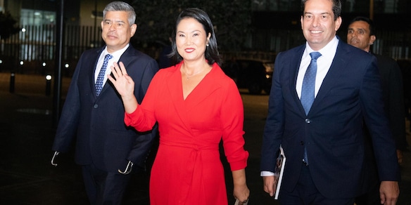 Fujimori in testa a una settimana dalle presidenziali in Perù