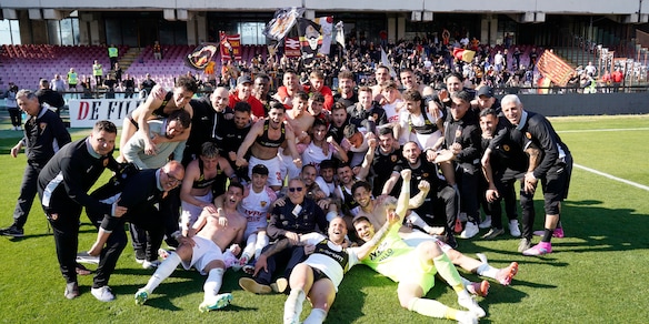 Calcio: il Benevento torna in serie B dopo tre anni