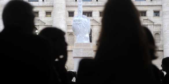 Borsa: Milano riduce il rialzo (+0,35%), balza Inwit, scivola Leonardo