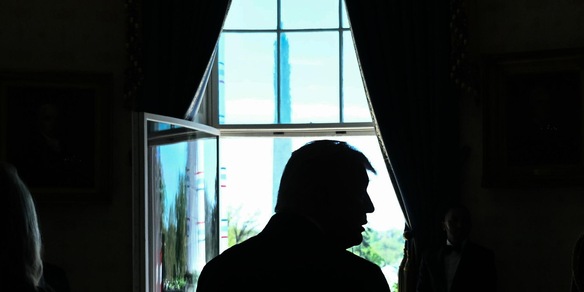 La Casa Bianca nega di considerare l'uso dell'arma nucleare in Iran