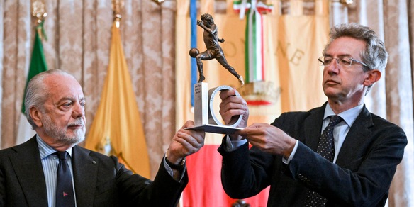 Manfredi, 'tempi maturi per cittadinanza onoraria a De Laurentiis'