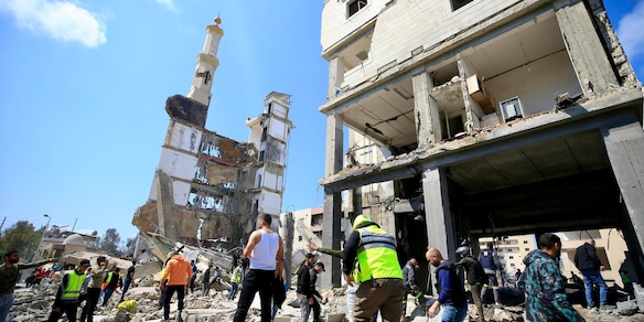 Media, oltre 20 raid aerei israeliani nel Libano meridionale durante la notte