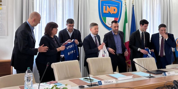 Una squadra non lascia indietro nessuno