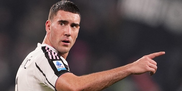 Juve, Vlahovic tiene alte le pretese: alla fine firmerà il contratto