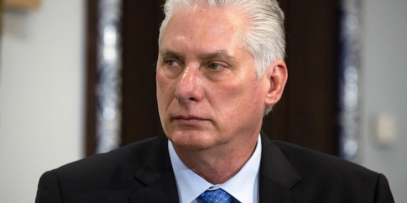 Presidente di Cuba, 'non mi dimetterò sotto pressione degli Usa'