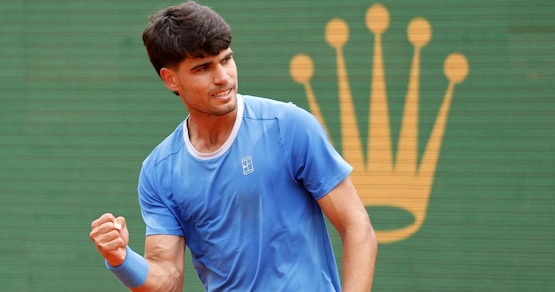 Montecarlo, Alcaraz domina contro Bublik e vola in semifinale: resta davanti a Sinner nel ranking