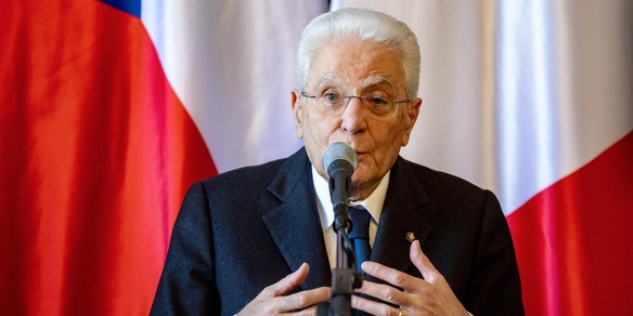 Mattarella, i cittadini ci chiedono la pace, costruirla con Ue e Nato