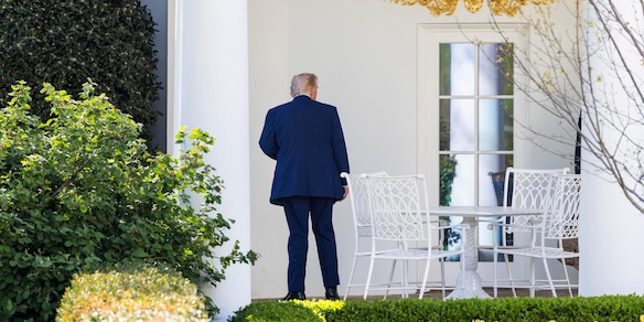 Trump, 'se la Cina invia armi all'Iran avrà grossi problemi'