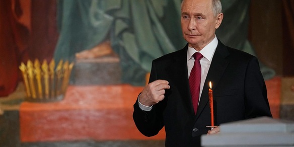 Putin a Pezeshkian, 'pronto a contribuire agli sforzi di pace'
