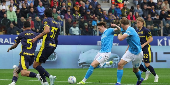 Il Napoli frena, si ferma la rincorsa all'Inter: ora Chivu gioca senza pressione