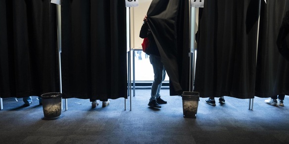 Proiezioni Ungheria, il leader dell'opposizione Magyar avanti su Orban