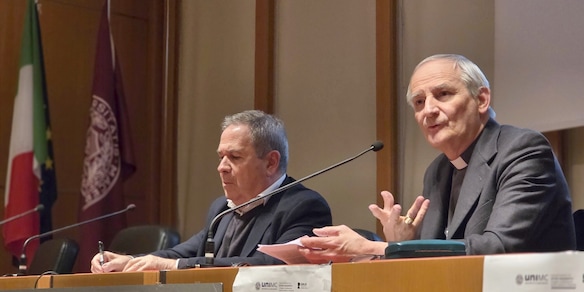 La Cei, 'Trump rispetti il Papa e il suo ministero'