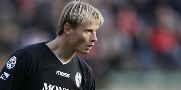 Manninger, il falegname che curava il legno della sua porta come quello della sua casa