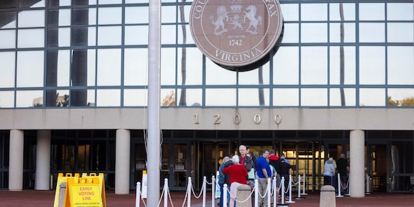 L'ex vicegovernatore dem della Virginia uccide la moglie e si suicida