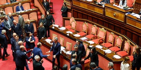 Il Senato approva il dl sicurezza, ora di corsa alla Camera per ok finale