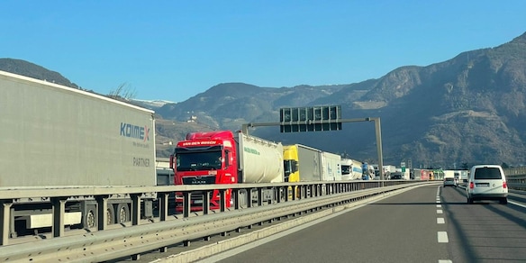 L'autotrasporto va verso il blocco dei servizi