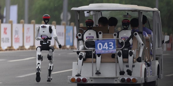 Un robot batte il record nella mezza maratona di Pechino