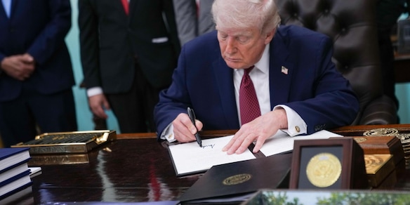 Trump, i miei negoziatori vanno a Islamabad, domani le trattative