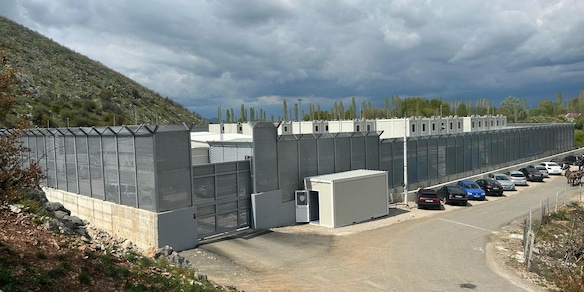 Domani delegazione FdI al Cpr di Gjader, "smentire narrazione distorta"