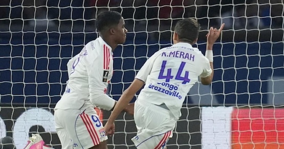 Psg stanco, il Lione passa al Parco dei Principi: la Ligue 1 resta aperta