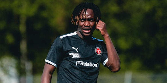 Midtjylland shock, accoltellato Djabi: "Aggredito e sottoposto a due interventi". Come sta