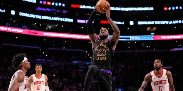 Nba, LeBron trascina i Lakers: paura per Wembanyama