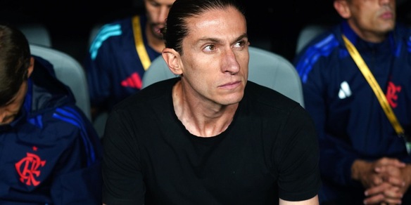 Chelsea all'ennesimo cambio, Filipe Luis favorito per la panchina