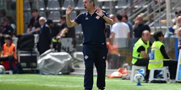 Cremonese: Giampaolo 'a Napoli leggeri, via i cellulari dallo spogliatoio'