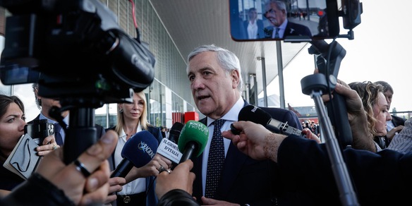 Tajani, favorevoli a restrizioni all'import che finanzia coloni estremisti