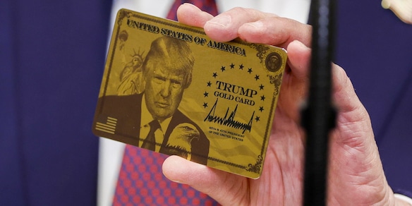 Il visto da 1 milione di dollari di Trump assegnato finora a un sola persona