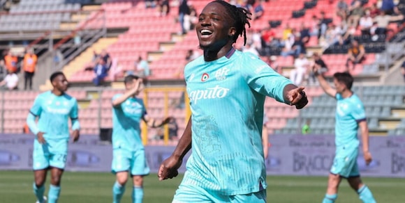 Rowe il golden boy del Bologna: ecco quanto vale adesso