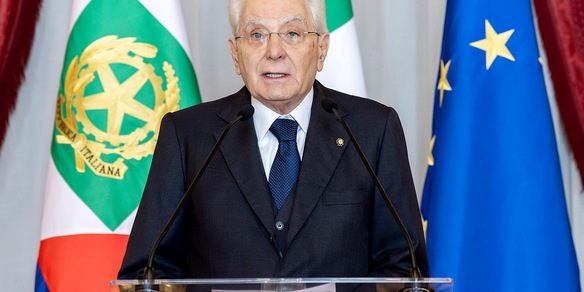 25 aprile:Mattarella all'Altare della Patria rende omaggio ai caduti