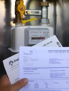 'Il 64% degli italiani valuta di cambiare il contratto energia'