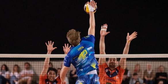 Play Off: Tinet in finale, battuta Brescia al tie break
