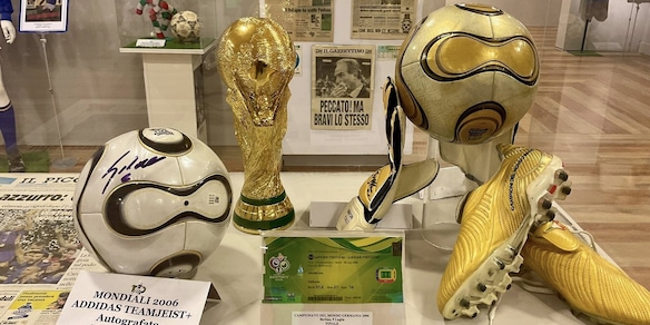 A Napoli la mostra sulla Coppa del Mondo: grande show all'Università Federico II
