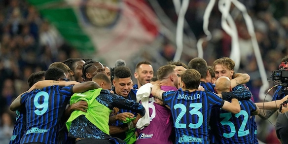 È festa scudetto per l'Inter a San Siro: Thuram e Mkhitaryan colpiscono il Parma