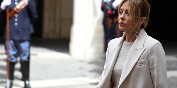 Meloni all'Europe Gulf Forum, Hormuz deve riaprire senza pedaggi o restrizioni