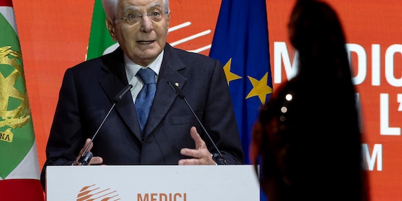 Mattarella ai medici di Modena, grazie per quello che fate