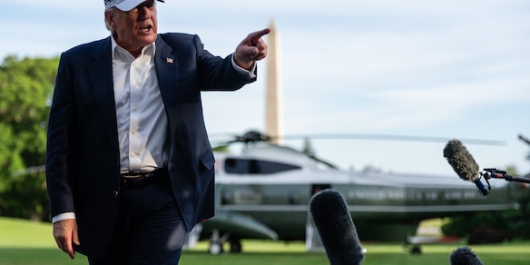 Trump, ho sospeso l'attacco all'Iran che era in programma domani