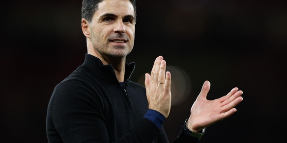 Mentre l'Arsenal festeggiava Arteta preparava il barbecue in giardino