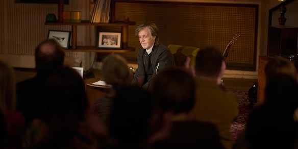 'The Boys of Dungeon Lane', McCartney canta il mondo prima dei Beatles
