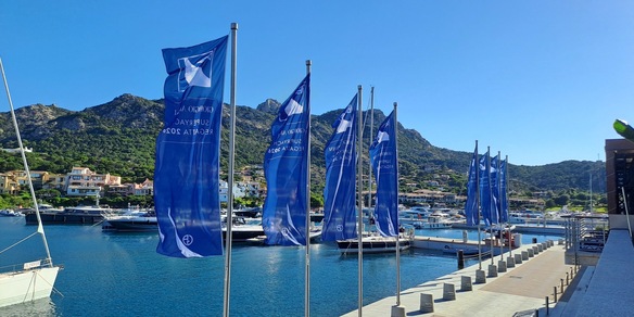 Vela: Moat e Liberty Squared in testa alla Armani Superyacht Regatta