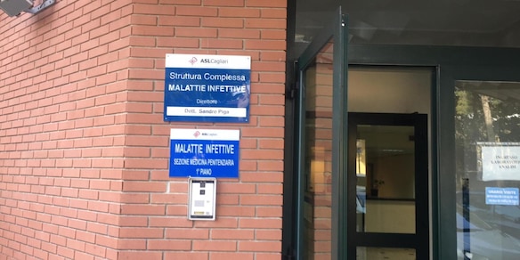 Allarme per un sospetto caso di Ebola a Cagliari, paziente in ospedale