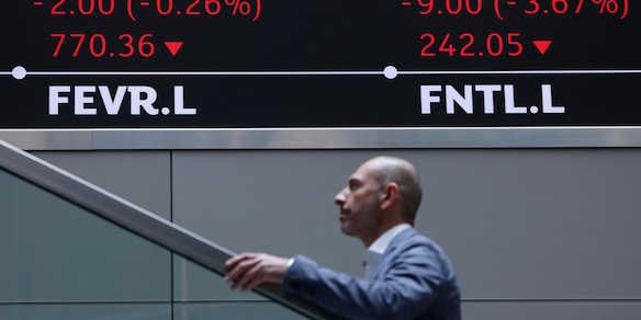 Borsa: l'Europa frena con Wall Street e i bond, Milano -0,5%