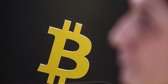 Bitcoin sotto i 60.000 dollari per la prima volta da ottobre 2024
